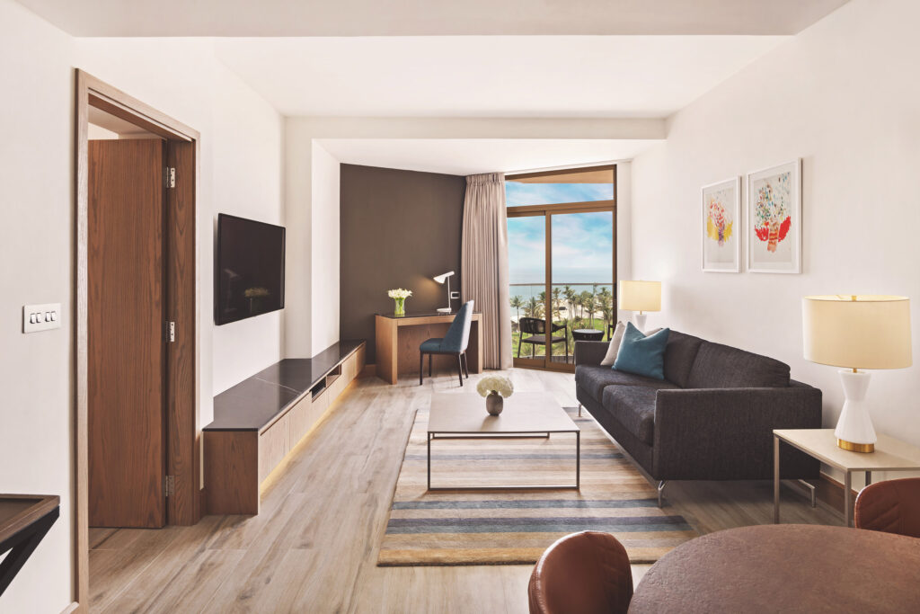 JA Lake View Hotel, Dubai